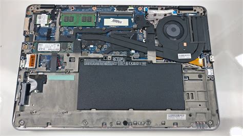 Is there a Slot for 2.5 inch internal SSD in EliteBook 850 G5.
